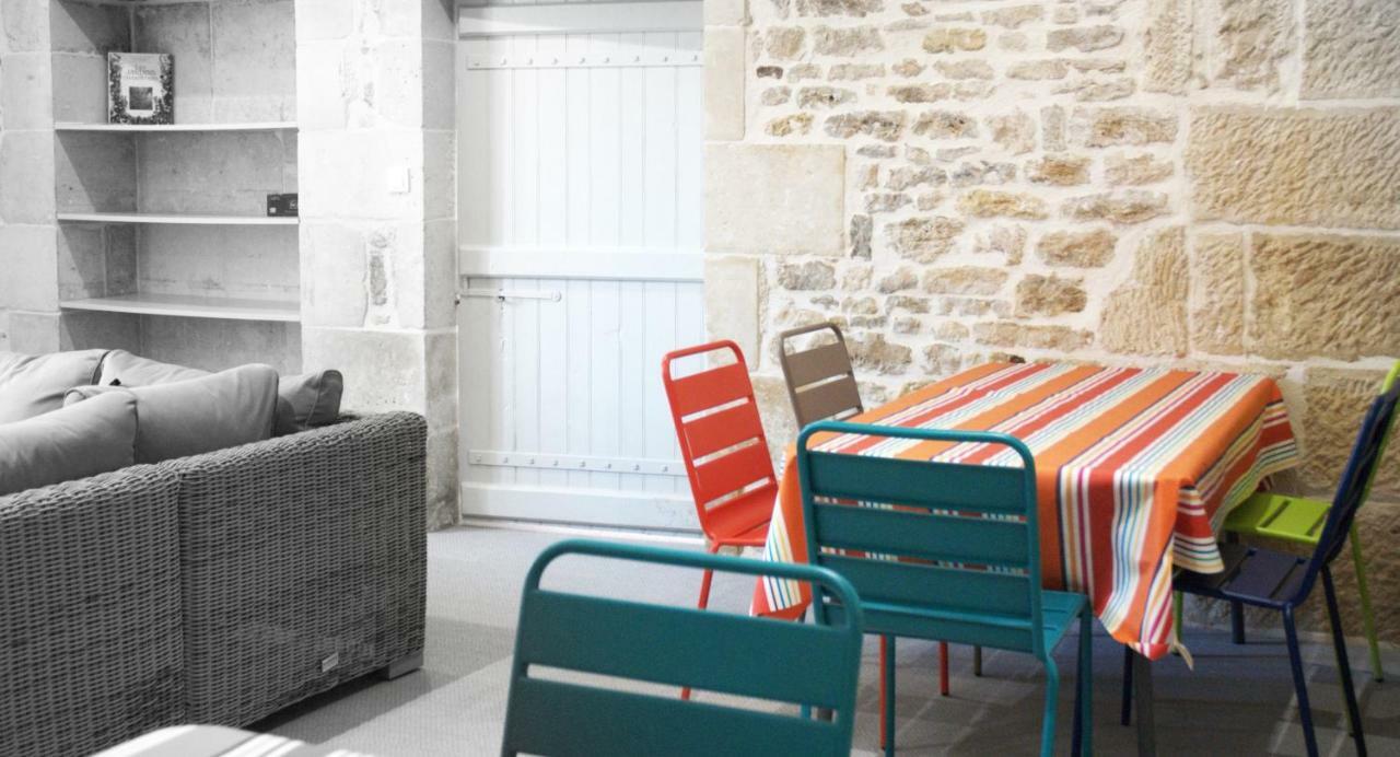 Gites Les Demeures De Valette Azay-le-Brule Exterior foto